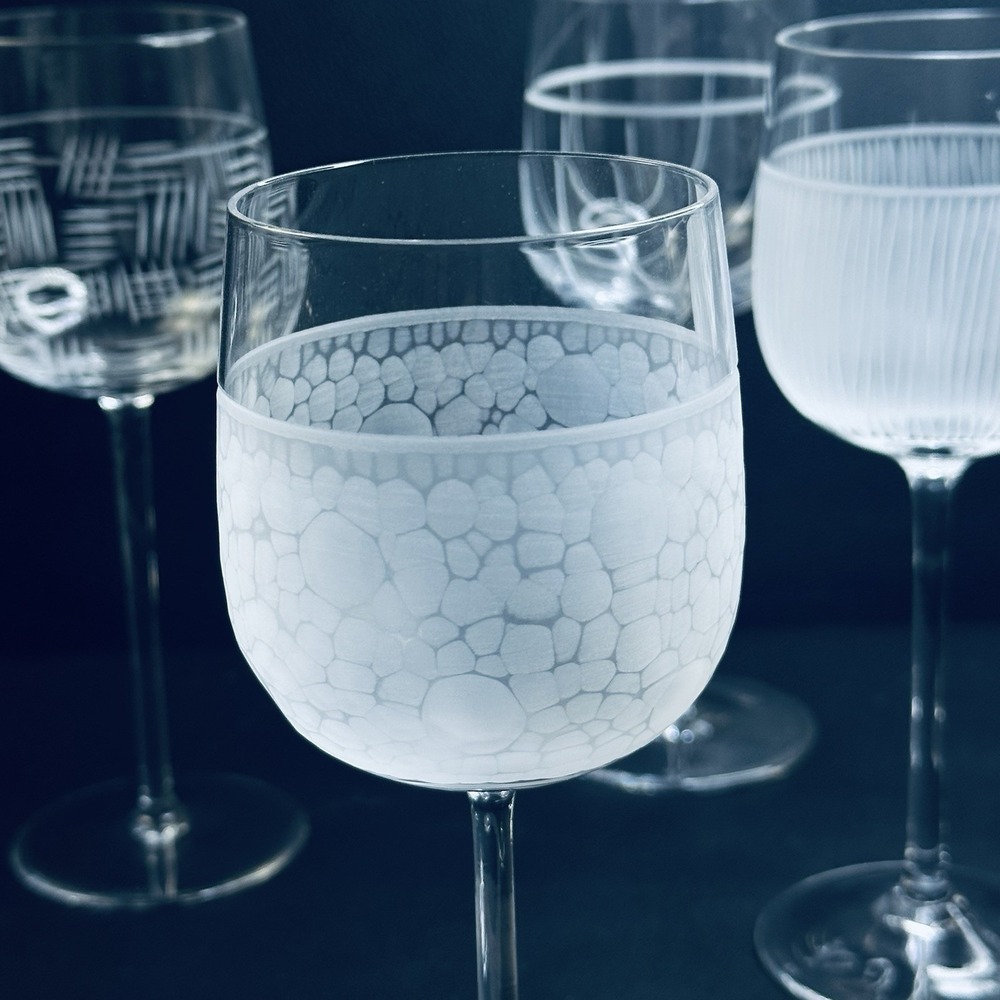 1 Salviati Wine Glass Art Crystal Etched Glass Italy 8" handblown